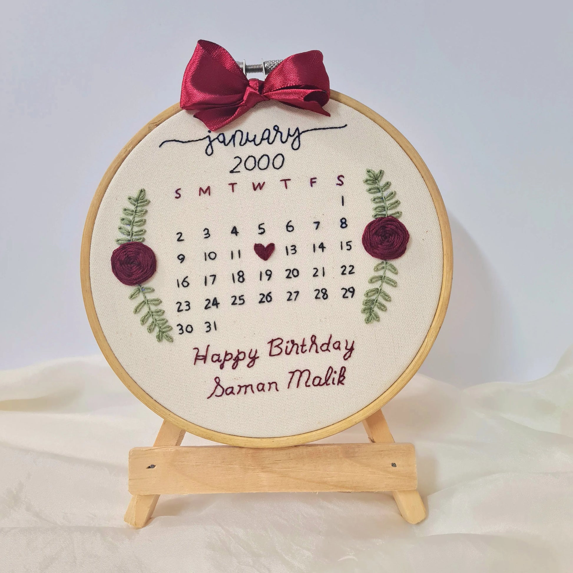 Bow Calendar Hoop