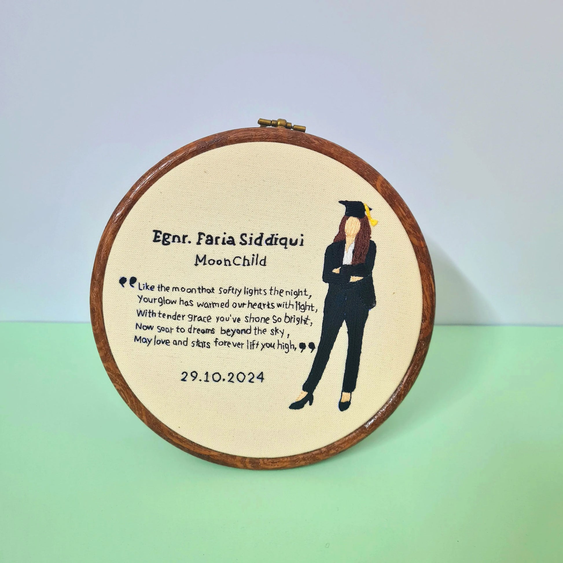 Portrait Graduation Hoop