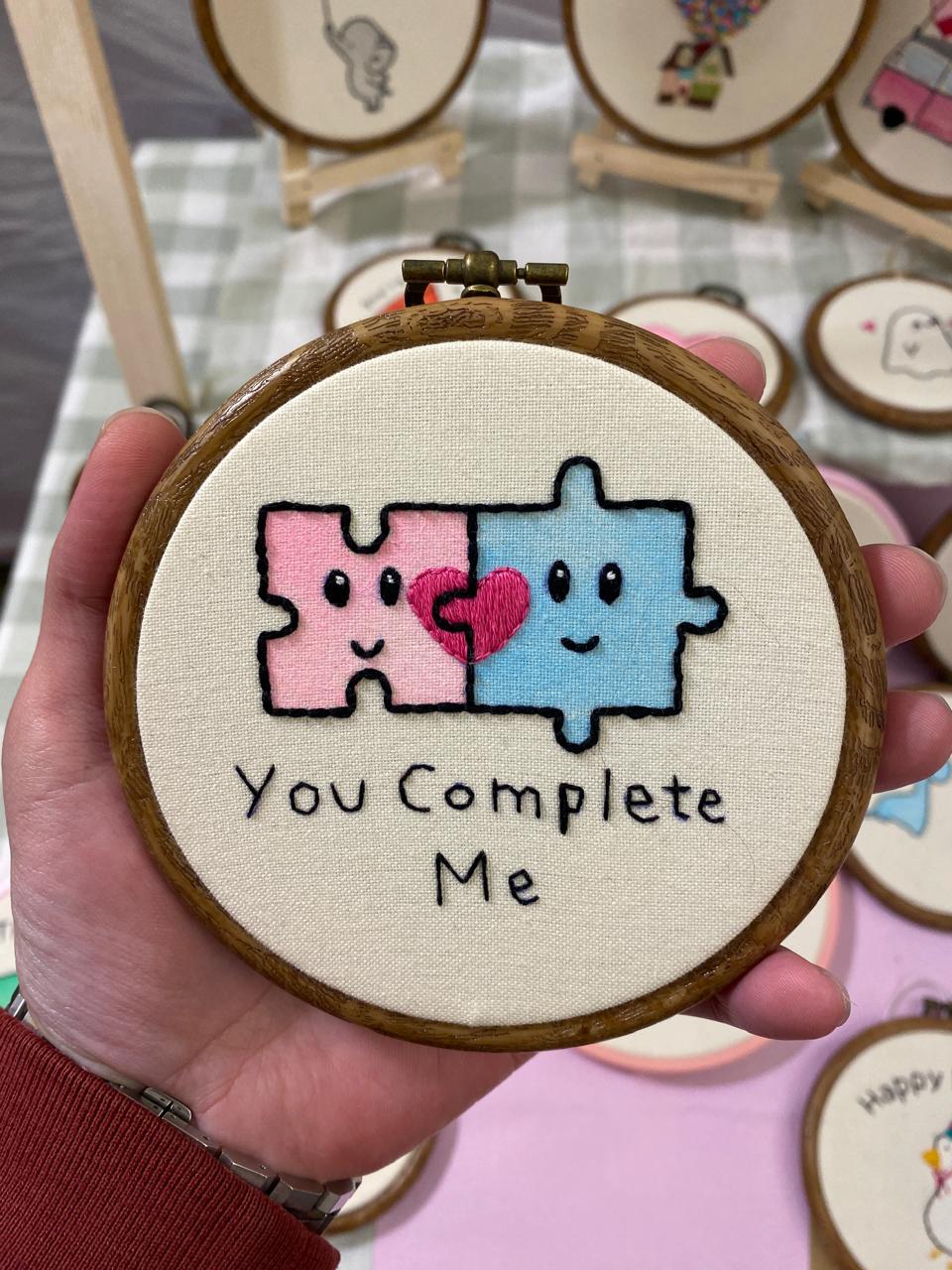 You complete me - puzzle pieces
